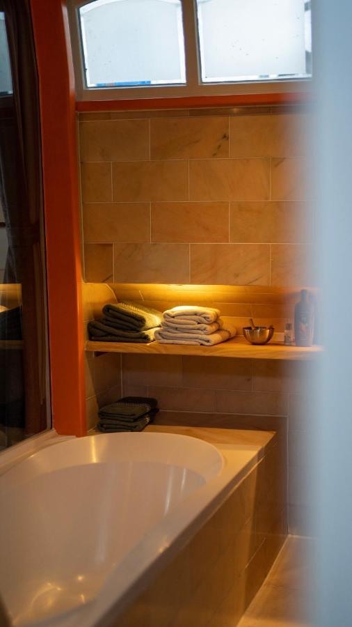 Amsterdam Center - Houseboat B&B By Captain Ricard Extérieur photo